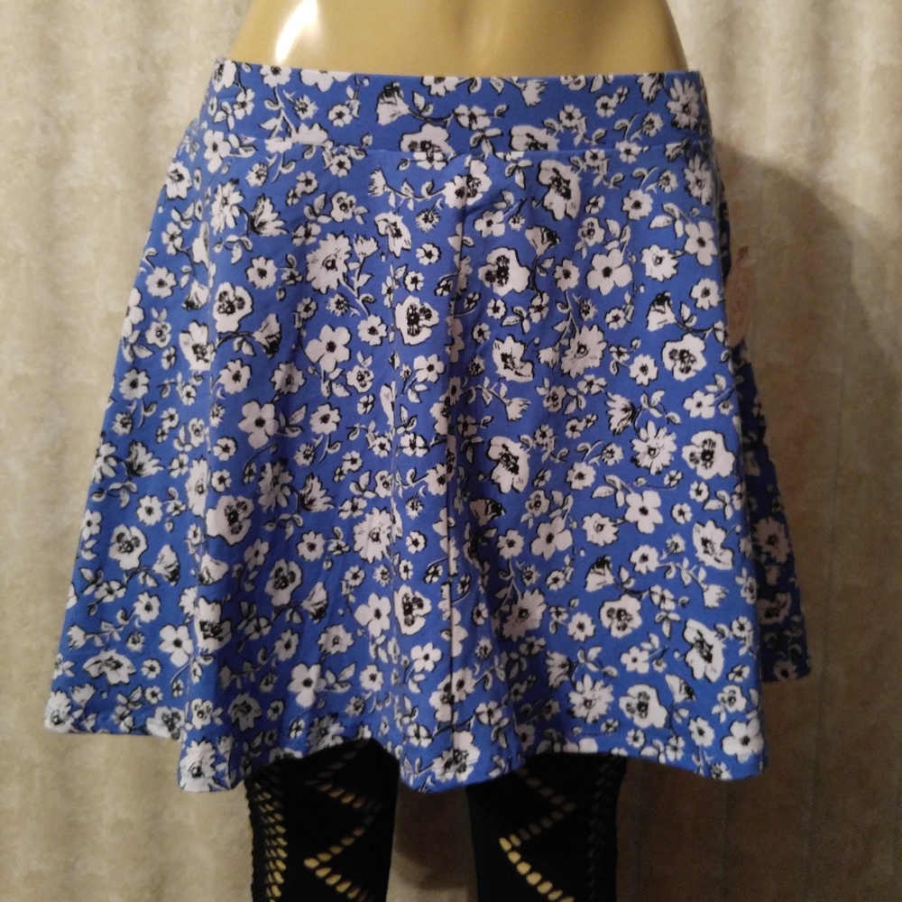 New Jr's Blue Skater Skirt XL